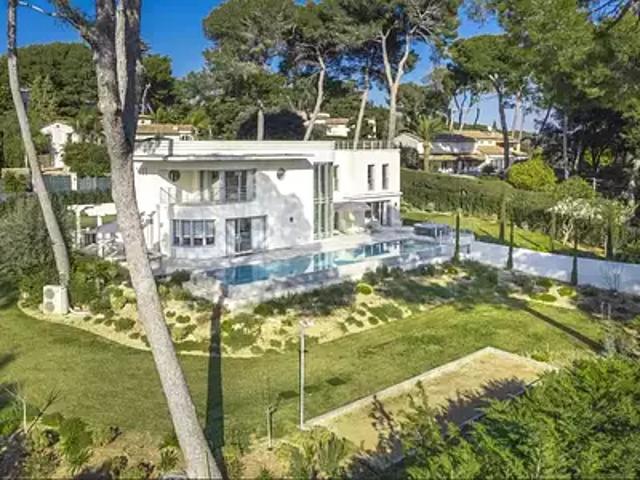 Juan les Pins 06160 Location maison piscine