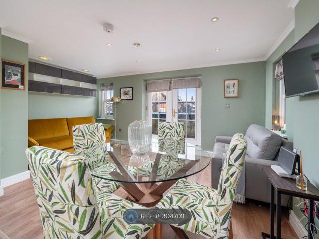 Jubilee Mansions, London W14, 1 bed flat to rent, £2,300 pcm | PrimeLocation