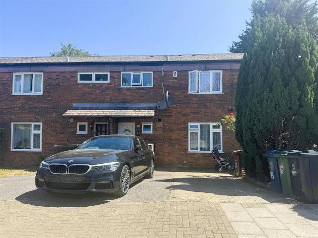 Jubilee Close, Pinner 3 bed terraced house to rent £2,295 pcm £530 pw