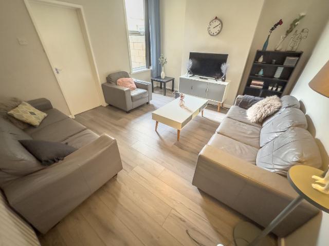 Jubilee Drive L7, 5 bed shared accommodation to rent, £672 pcm | PrimeLocation