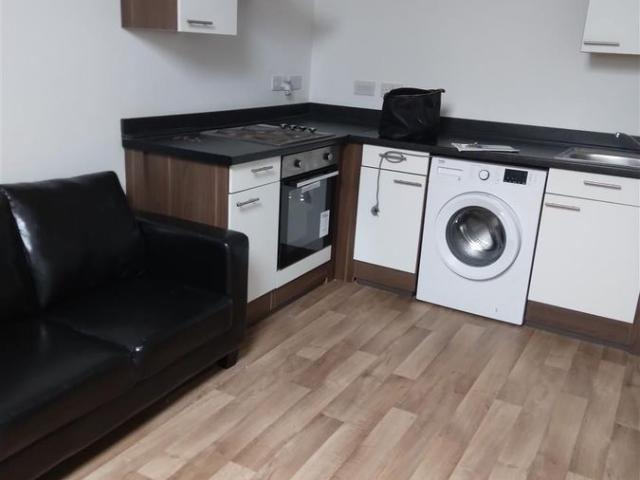 Jubilee Drive, Liverpool L7, Studio to rent, £450 pcm | PrimeLocation
