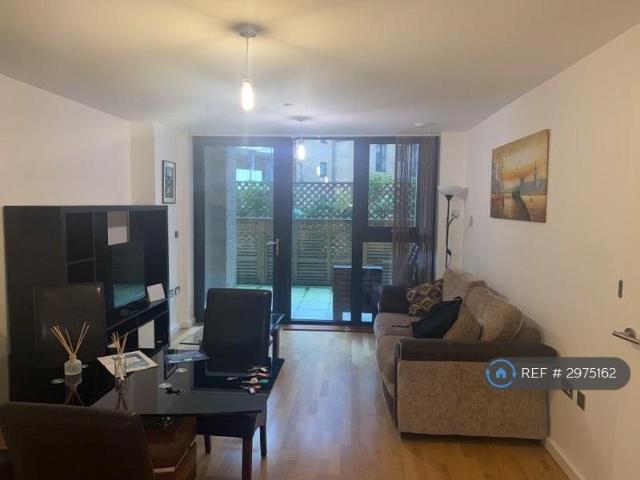 Jubilee Heights, London, SE10 2 bed flat to rent £2,200 pcm £508 pw