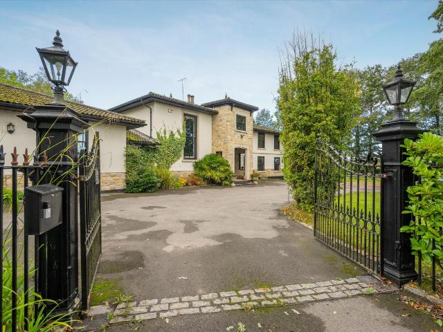 Jubilee Road, Finchampstead, Wokingham, Berkshire RG40, 6 bed detached house to rent, £7,000 pcm | PrimeLocation