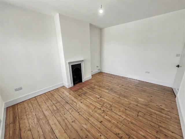 Jubilee Terrace, Stony Stratford, Milton Keynes, MK11
