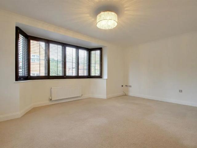 Jubilee Walk, Kings Langley