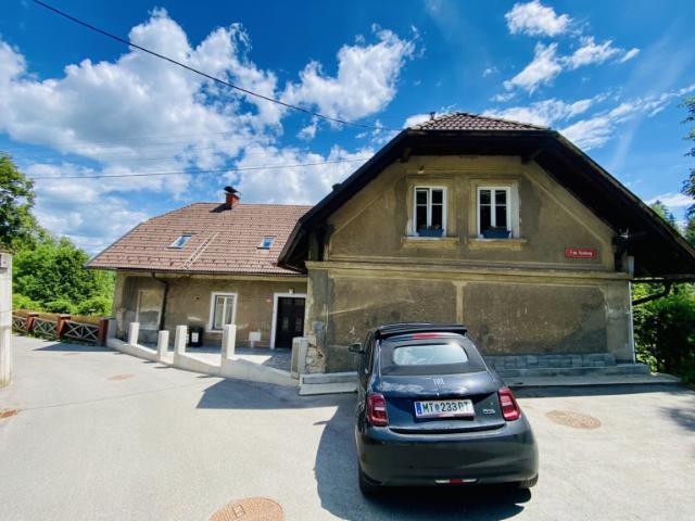 Judenburg: Klein, modern und zentral ca 43 m2 mit neuer Einbauküche und saniertem Badezimmer