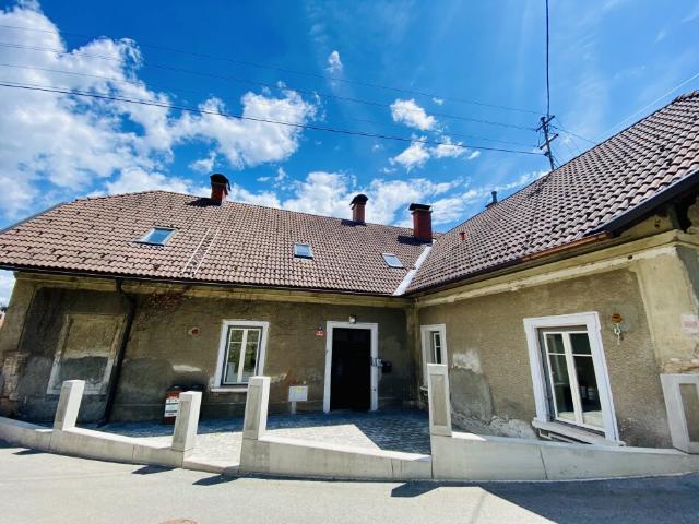 Judenburg: Klein, modern und zentral ca 43 m2 mit neuer Einbauküche und saniertem Badezimmer