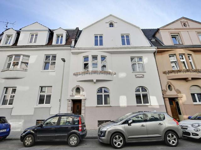 Jugendstil Stadthaus mit Charakter und eingebautem Hitzeschutz