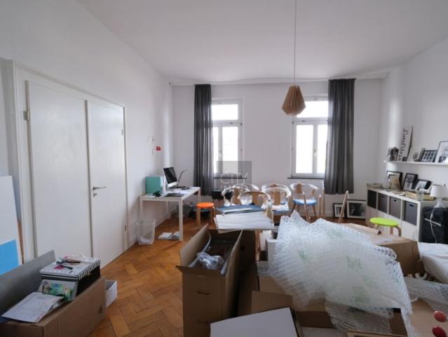 Jugendstil Traum auf 196m² direkt am Friedrich Ebert Platz – 6 Zi. Altbauwohnung mit Balkon und EBK