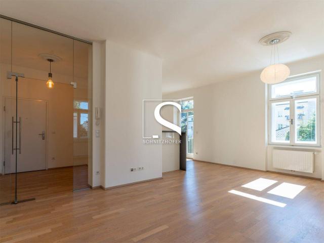 JUGENDSTIL trifft MODERNE | Hochwertige 2 Zimmer Terrassenwohnung im Andräviertel | Carport & Aufzug