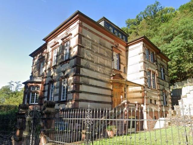 Jugendstilvilla: Repräsentatives, kernsaniertes MFH mit 5 Wohneinheiten für Anleger o. Selbstnutzer