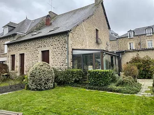 Jugon les Lacs Commune nouvelle 22270 Achat / Vente maison 7 pièces t7 au dernier étage