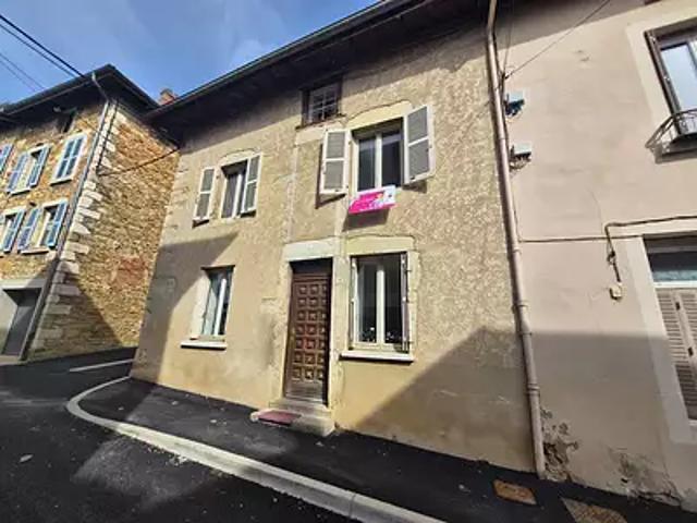 Jujurieux 01640 Location maison 4 pièces t4 au dernier étage