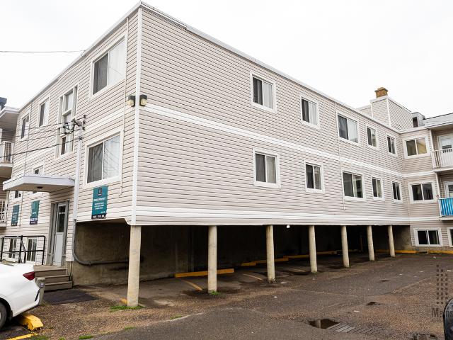 Julia Place Apartments 1 Bedroom Apartment for Rent at 10645 116 St Nw, Edmonton, AB T5H 3M1 Queen Mary Park