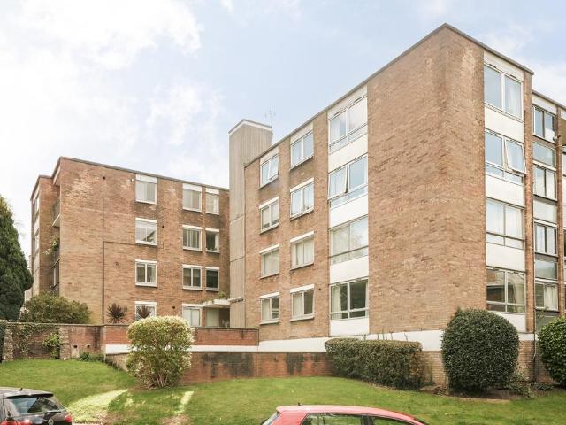 Julian Court, Julian Road, BS9 2 bed flat to rent £1,700 pcm £392 pw