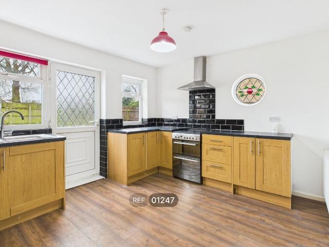Julian Close HU5, 3 bed semi detached house to rent, £875 pcm | PrimeLocation