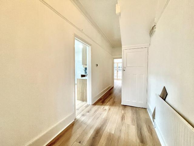 Julian Avenue, Acton W3, 4 bed semi detached house to rent, £4,000 pcm | PrimeLocation