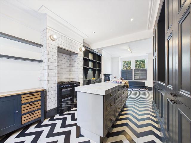 Julian Avenue, London W3, 4 bed property to rent, £3,900 pcm | PrimeLocation