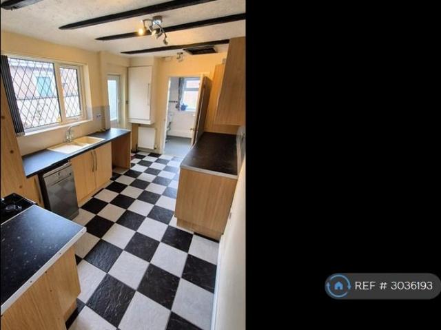Julian St, Grimsby, DN32 2 bed terraced house to rent £595 pcm £137 pw