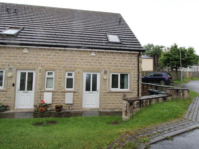 Jupiter Crescent, Five Lane Ends, Bradford BD2, 2 bed town house to rent, £795 pcm | PrimeLocation