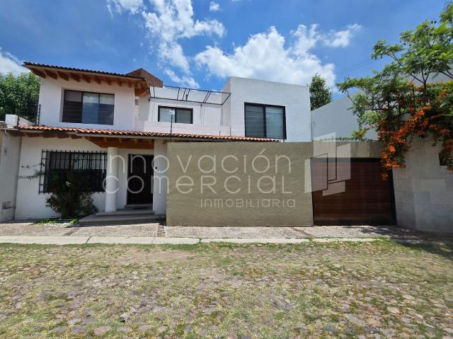 renta | jurica pinar, casa con opción a 4a habitación