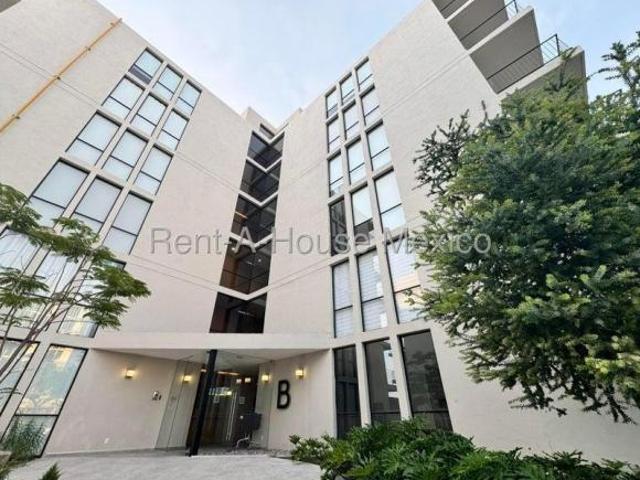 Jurica departamento de 3 recamaras en VENTA RAH456