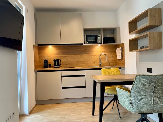 Just move in! Fully furnished lovely apartment in Frankfurt Gallus, Frankfurt Amsterdam Apartments for Rent