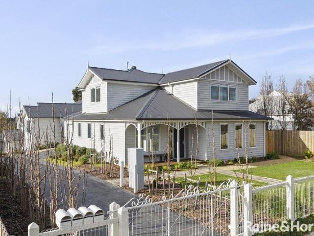 Just Completed Luxury Low Maintenance and Stylish Living
