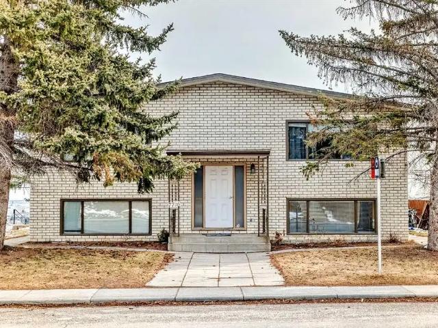 Just Fully Renovated Bright & Spacious 2 Bedroom unit