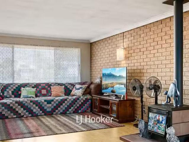 Charming A/60 Jones Street, Collie, WA 6225