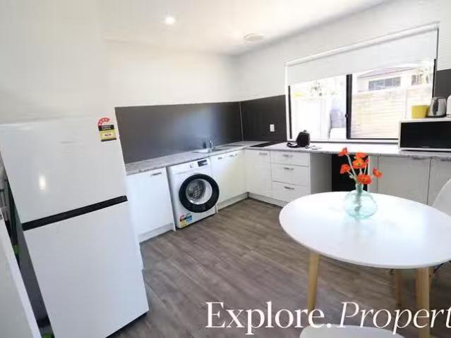 Cheap A/9 Portside Place, Shoal Point, QLD 4750