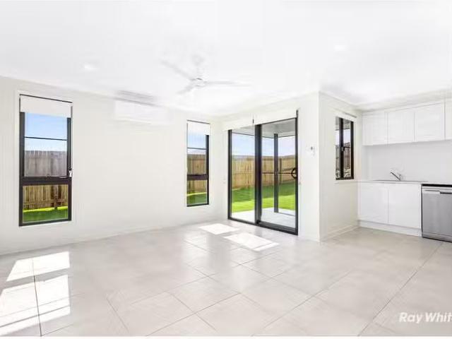 Just in! A/14 Torrey Street, Hidden Valley, QLD 4703