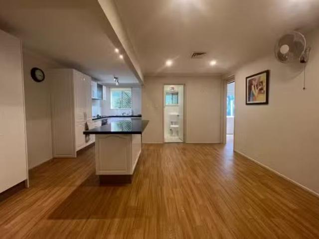 Deal! B/5 Inglewood, PALMWOODS, QLD 4555 House for Rent