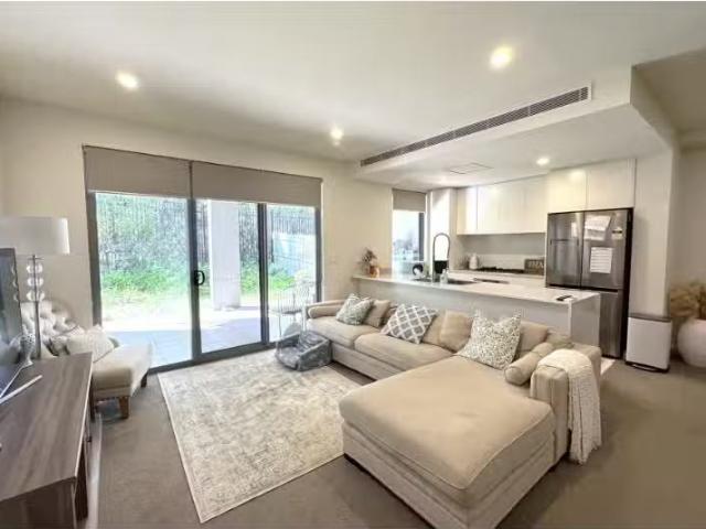 Cozy E103/2 Rowe Drive, Potts Hill Apartment for rent Listed.