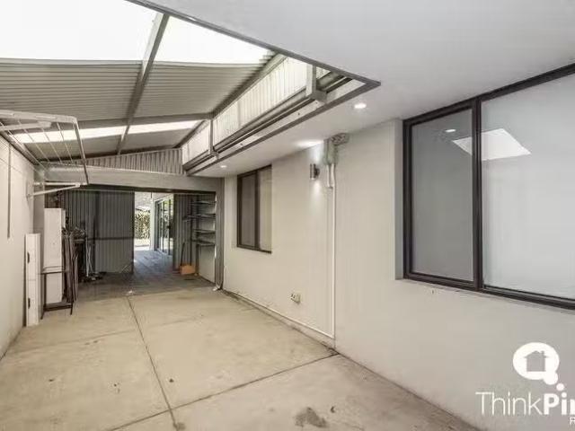 For Rent! FRONT 1/10B Weston Street, Carlisle, WA 6101