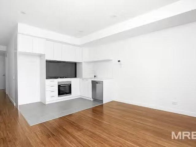 Nice G9/3 Duggan Street, Brunswick West, VIC 3055
