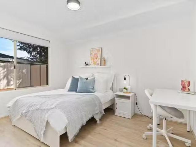 Nice ROOM 3 Limonite Court, Forrestfield, WA 6058