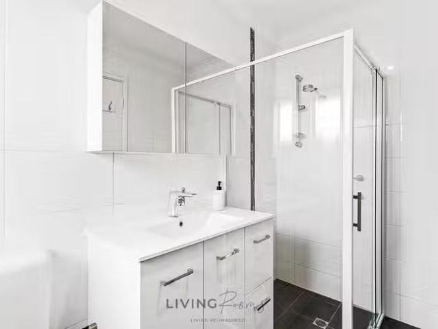 Deal! ROOM 2 Otter Mews, Merriwa, WA 6030