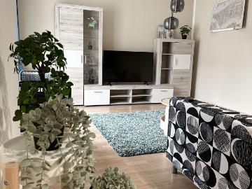 just in town with a green view, Chemnitz Amsterdam Apartments for Rent