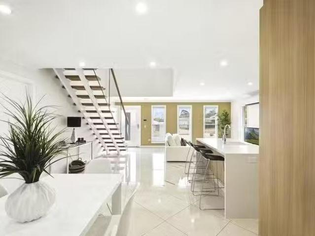 For Rent! UNIT 1/11 Pelican Drive, Rangeville, QLD 4350