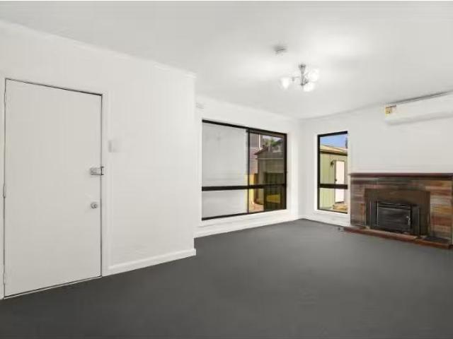 Deal! 143 Dougharty Road, Heidelberg West House for rent List.