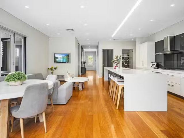 For Rent! 143 Macarthur Circuit, Camden Park, NSW 2570