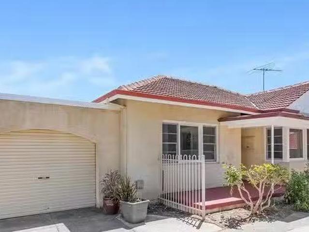 New 140A Manning Road, Manning, WA 6152