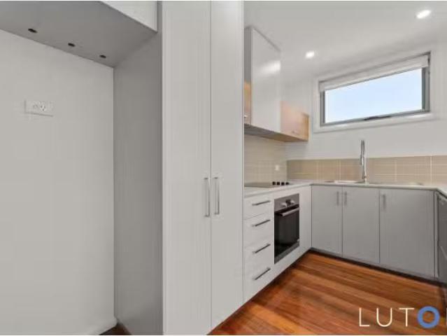 Nice 14/15 Berrigan Crescent, O'connor Apartment for rent Lis.