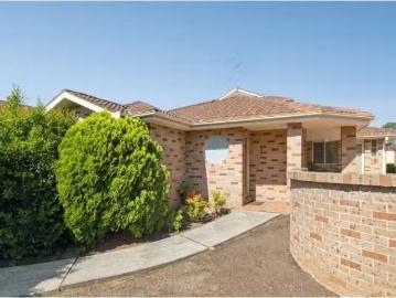 Charming 1/41 Powell Street, Yagoona Townhouse for rent Liste.