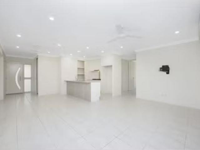 Deal! 145 Kennard Street, Bushland Beach House for rent Liste.