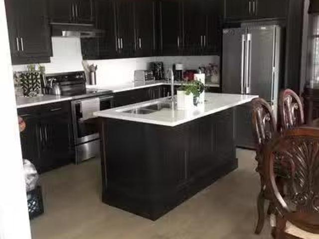 Just in! 146 Hillcrest Road, Port Colborne, ON, L3K 6E4 hous.