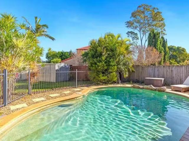For Rent! 14 Albert Street, Ormiston, QLD 4160