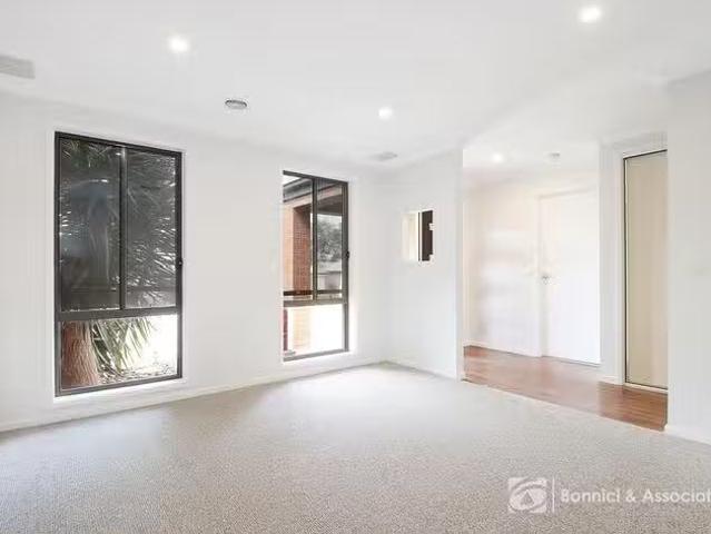 Deal! 14 Redbox Drive, Thurgoona, NSW 2640