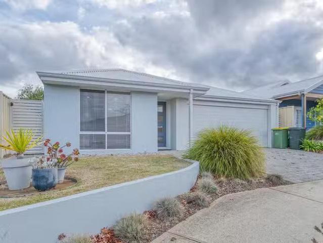 Unique 14 Waterville Road, Dunsborough, WA 6281